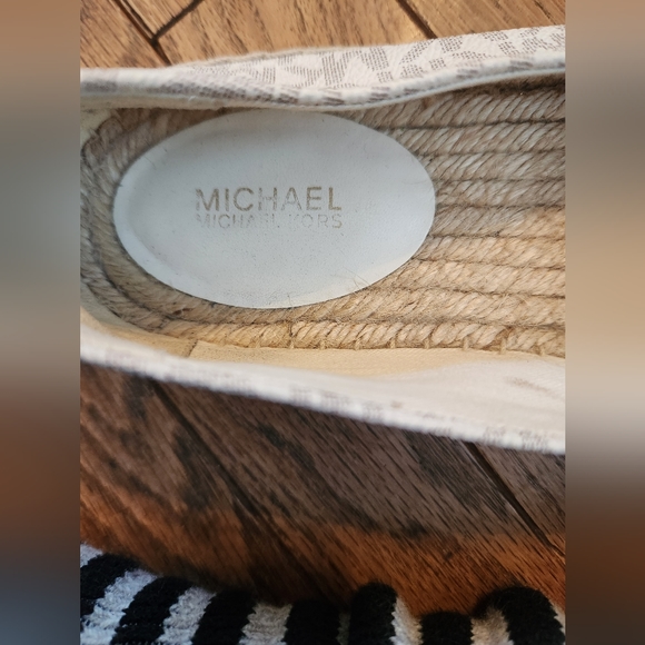 Michael Kors Kendrick Slip On Espadrille Flat Shoes MK Logo Luggage Size 9 - Picture 9 of 12
